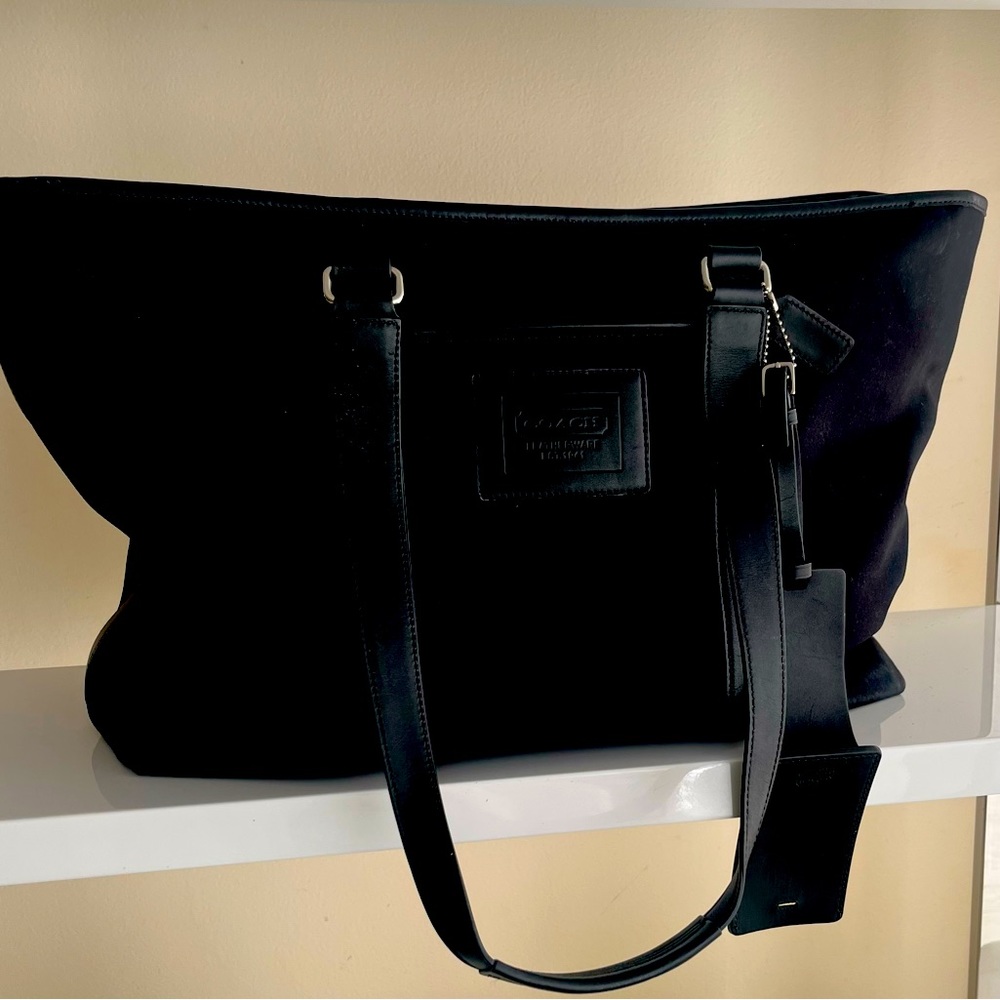Coach black duffle bag - Picture 2 of 7